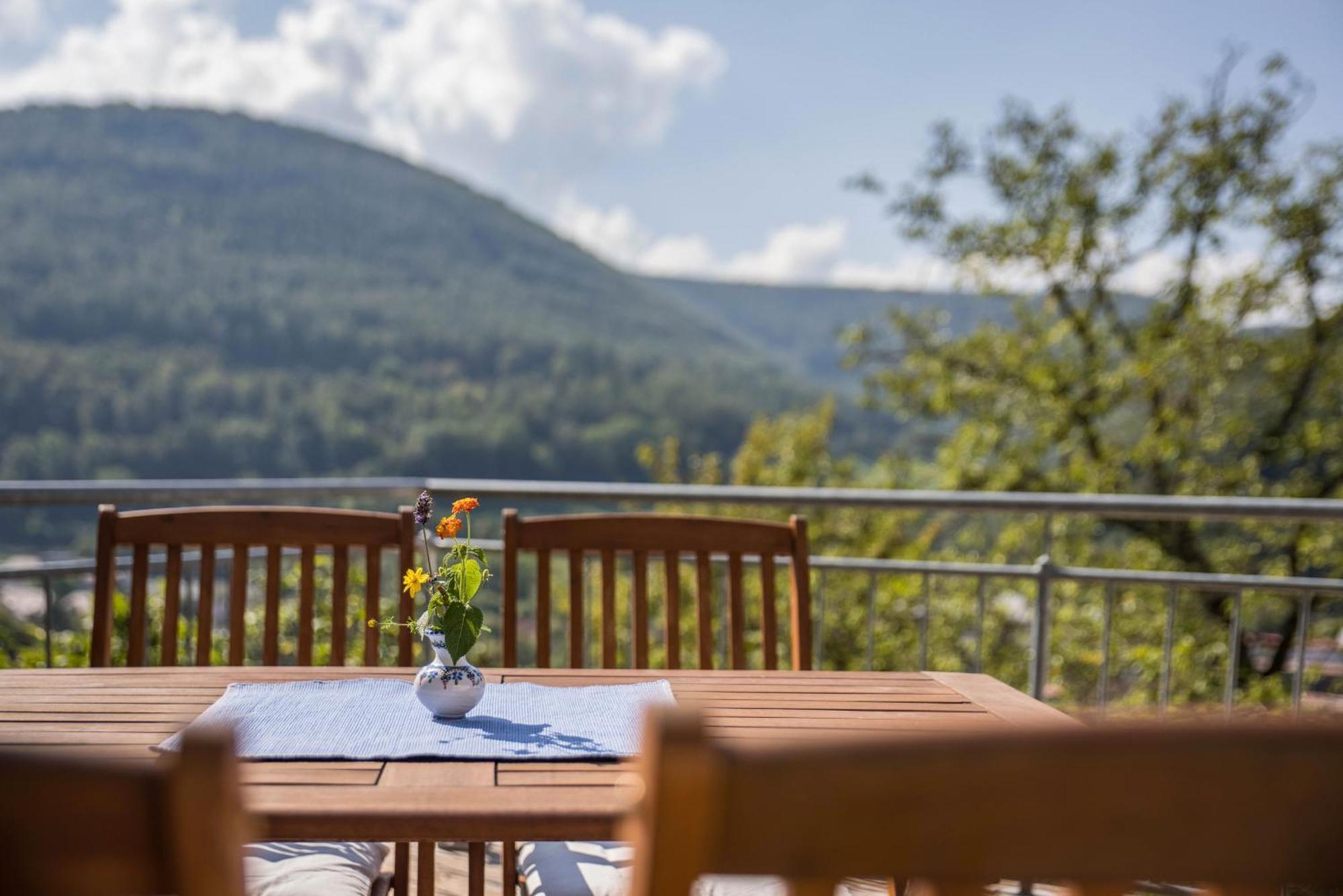 Ferienwohnung Am Samuelstein Bad Urach Zewnętrze zdjęcie
