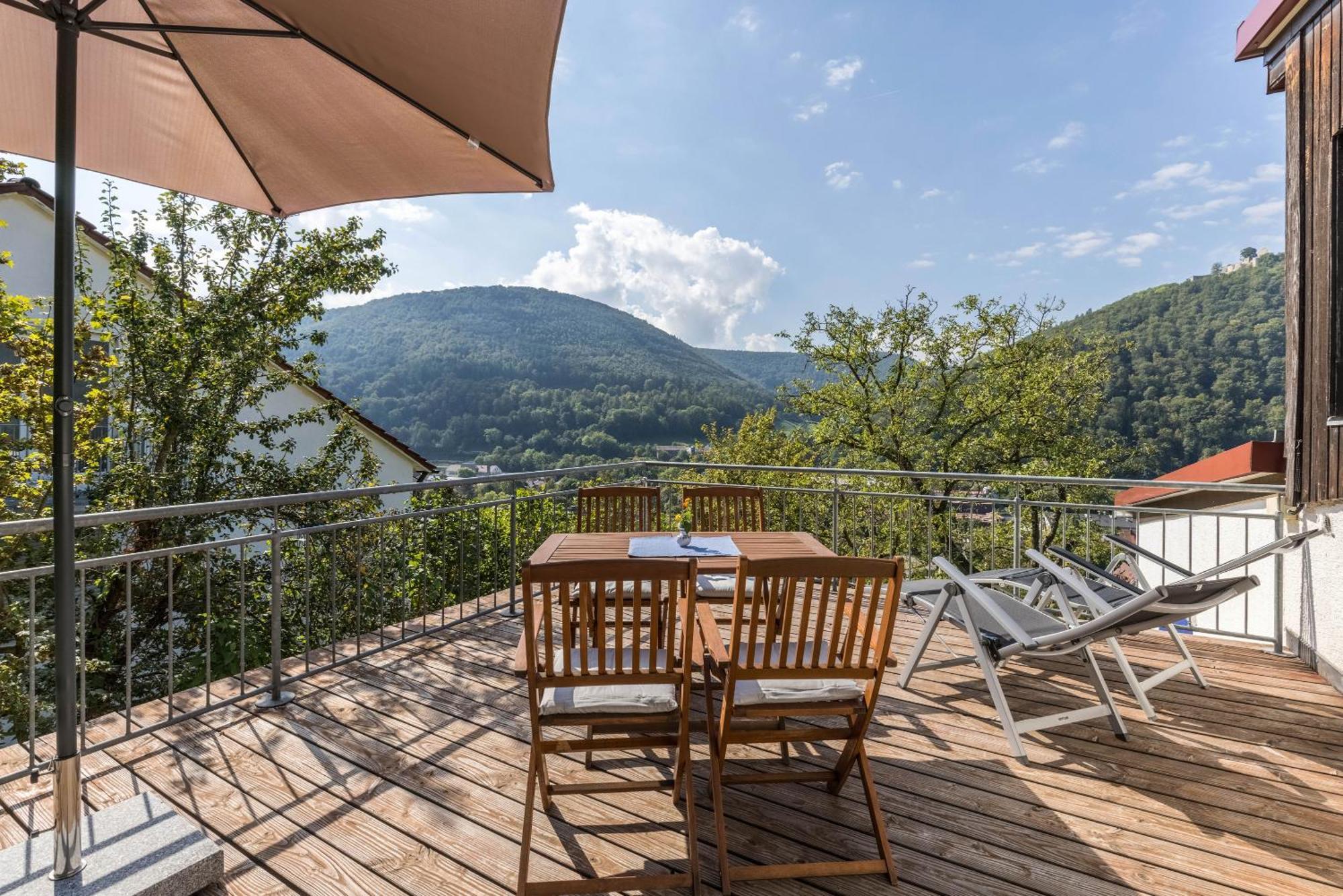 Ferienwohnung Am Samuelstein Bad Urach Zewnętrze zdjęcie