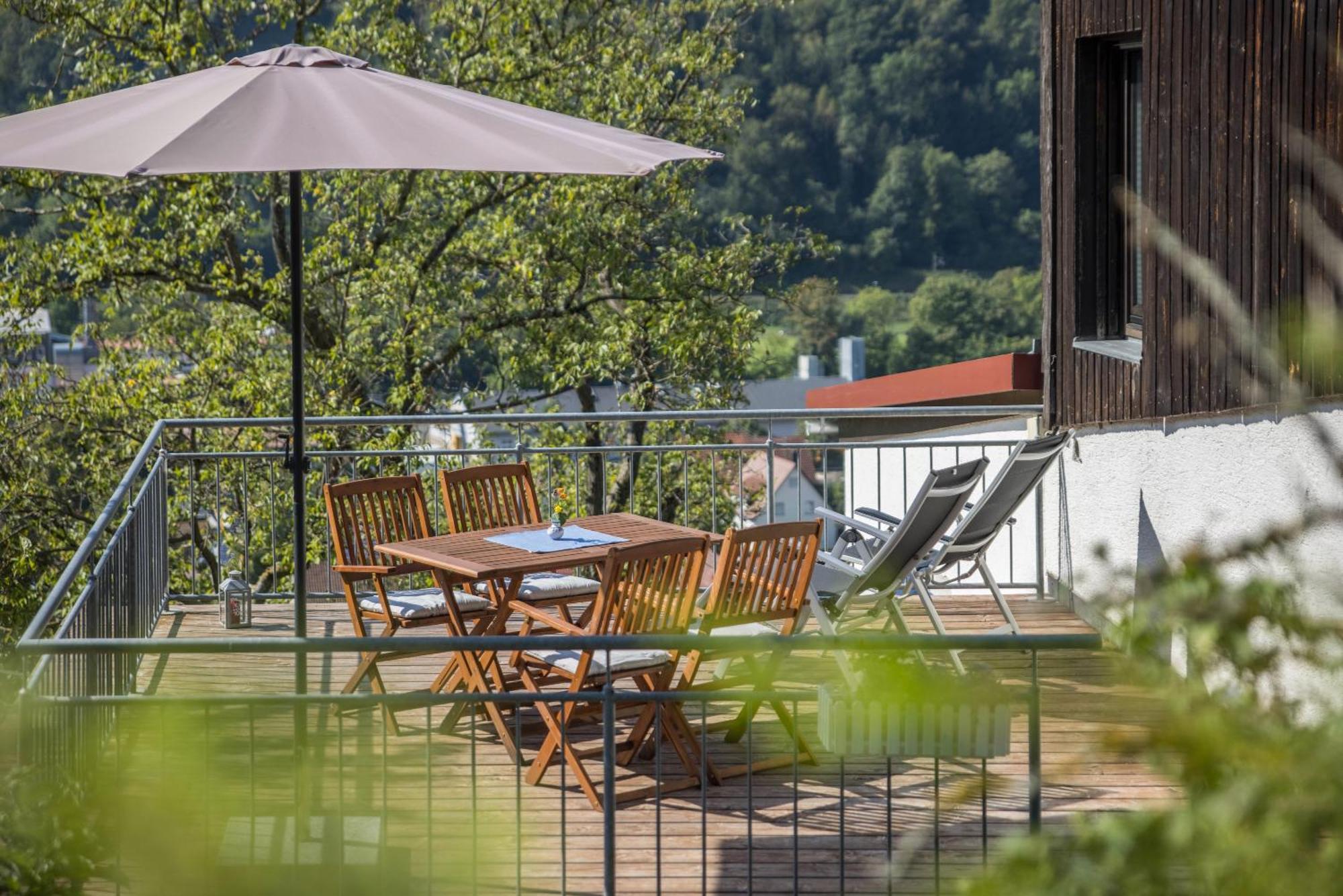 Ferienwohnung Am Samuelstein Bad Urach Zewnętrze zdjęcie
